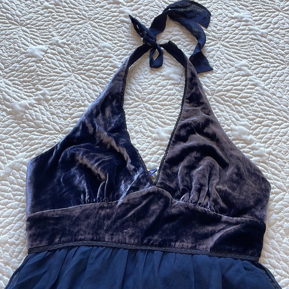 Y2K BCBG Max Azria Blue Velvet Bodice Halter Dress M - Picture 5 of 7
